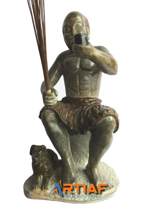 "Le Chef traditionnel" - Sculpture décorative en pierre - Hauteur : 40 cm -  - ARTIAF  LLC