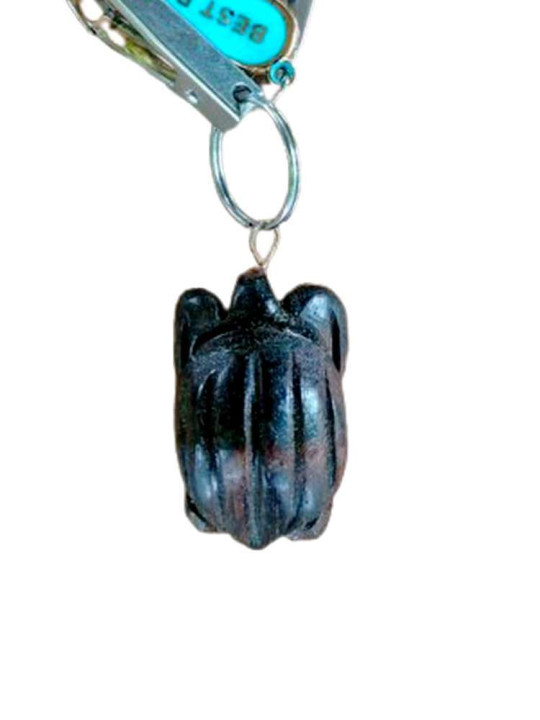 Porte-clés Artisanal en Bois - "La Petite Tortue Luth"  - Hauteur : 4 cm -  - ARTIAF  LLC