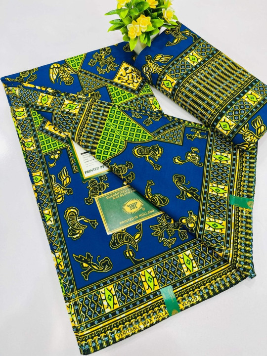 Vlisco Hollandais Fabric - Vlisco - 100% Cotton Wax Hollandais Resistant - 6 Yards - Vlisco - ARTIAF  LLC