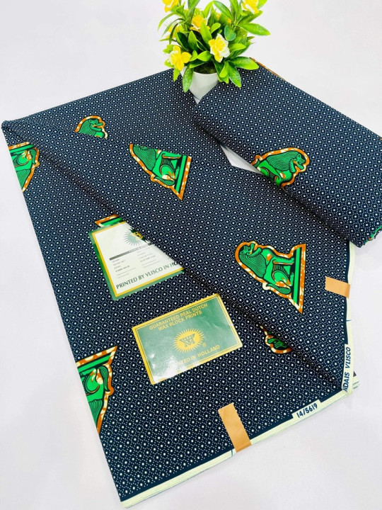 Vlisco Hollandais Fabric - Vlisco - 100% Cotton Wax Hollandais Resistant - 6 Yards - Vlisco - ARTIAF  LLC
